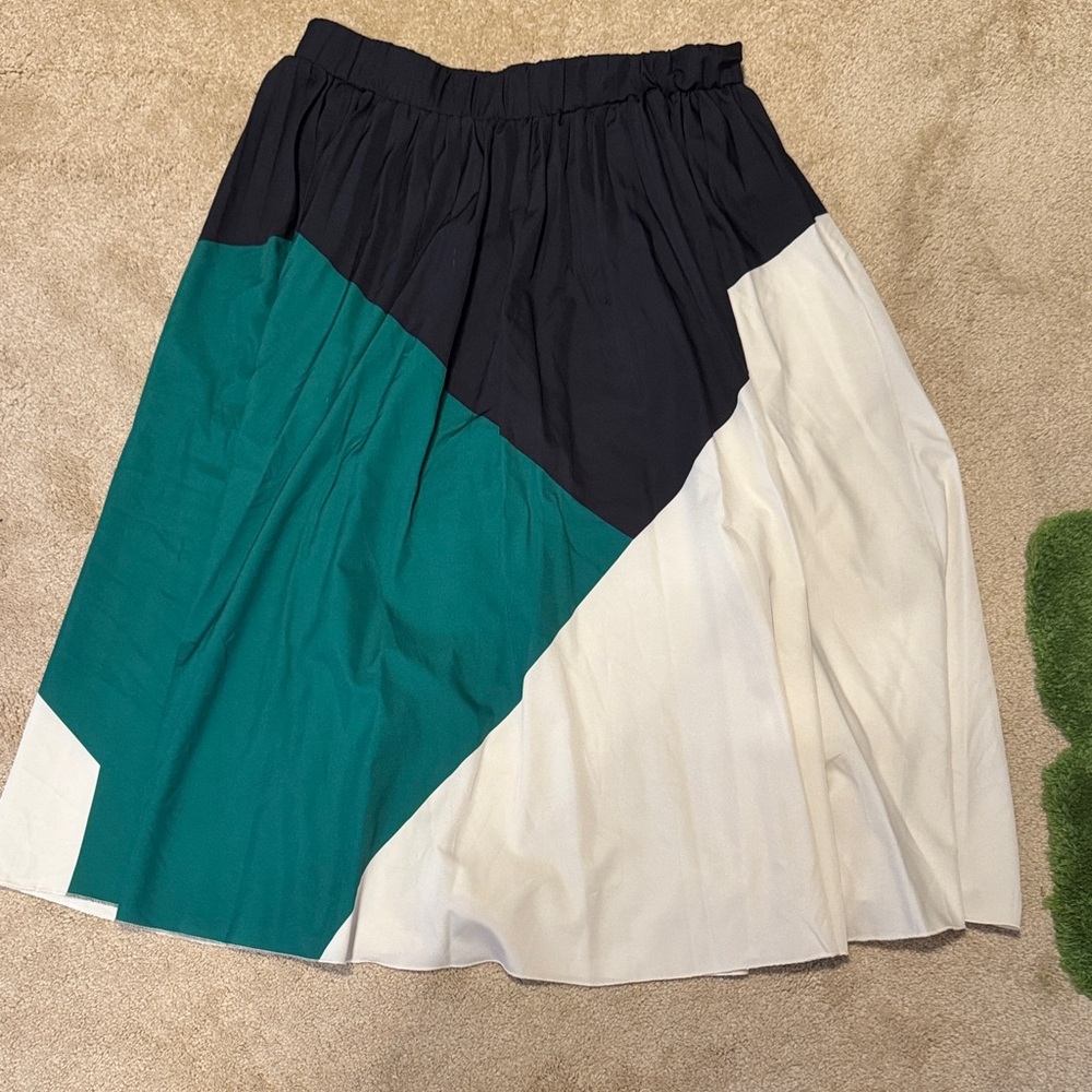 SHEIN Black, Teal, and White A-Line Skirt